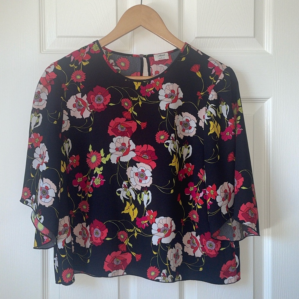 🖤Zara floral blouse , size Large